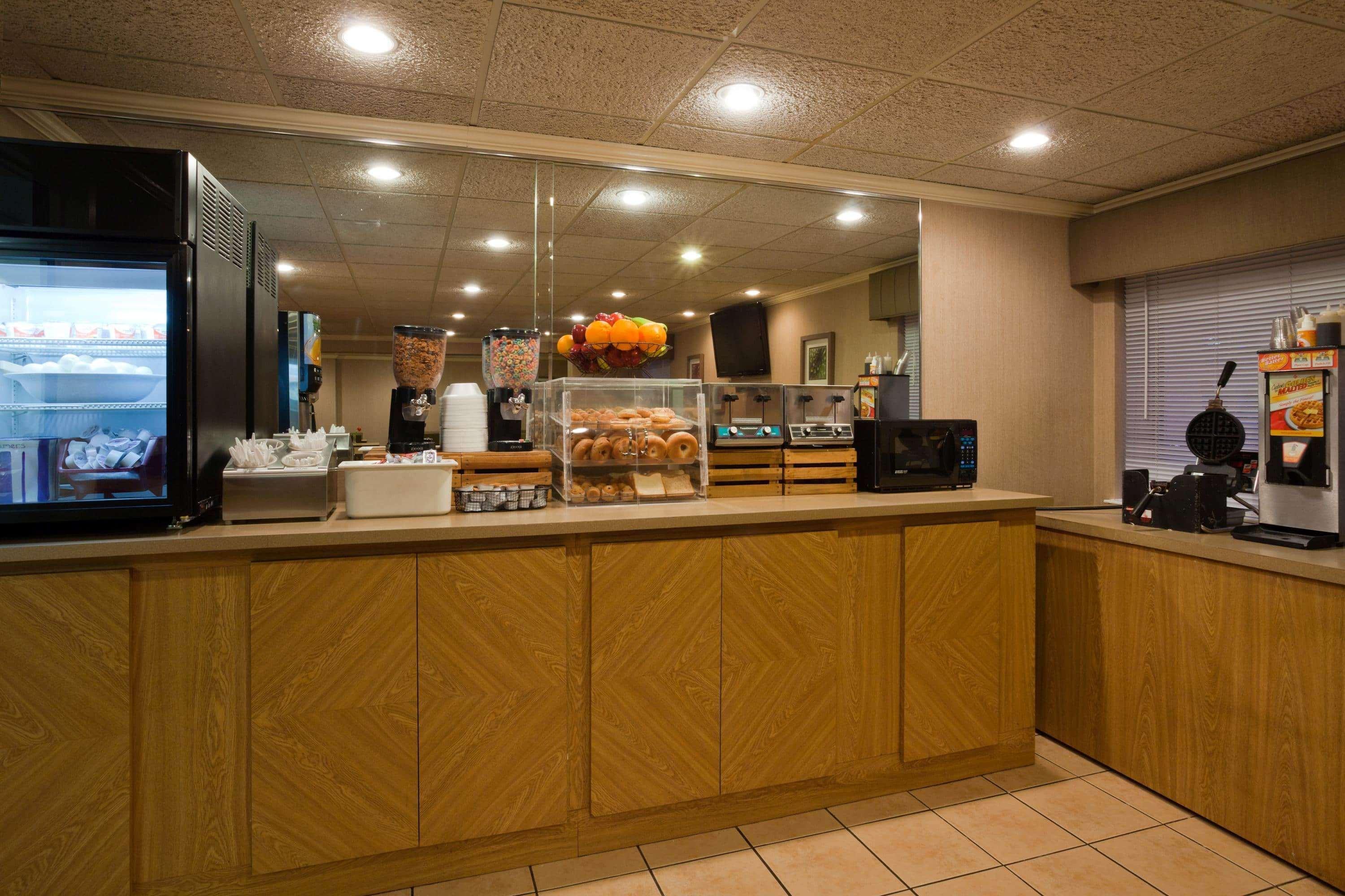 La Quinta Inn By Wyndham Minneapolis Airport Блумингтън Екстериор снимка